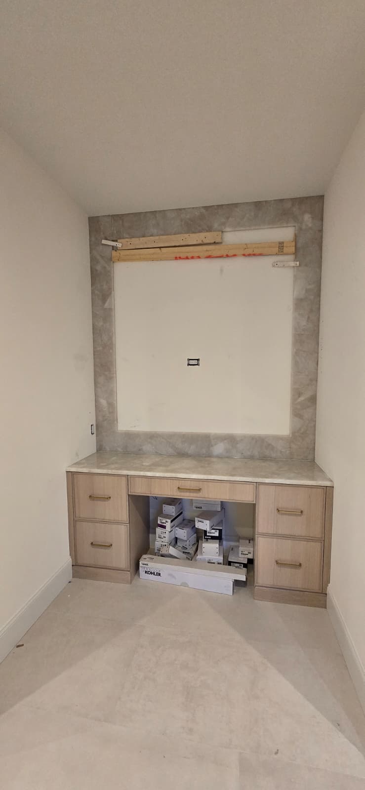Stone feature wall and countertop in Riverview