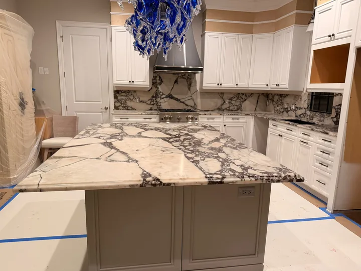 Dramatically veined kitchen island in Tampa