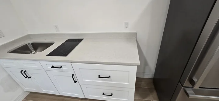 Close view of kitchenette countertop in Wesley Chapel
